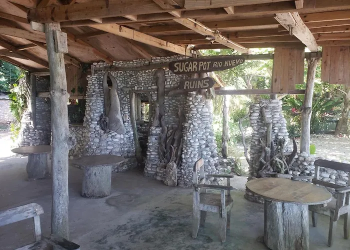 Bed & Breakfast Sea Shell Palms, 3*
