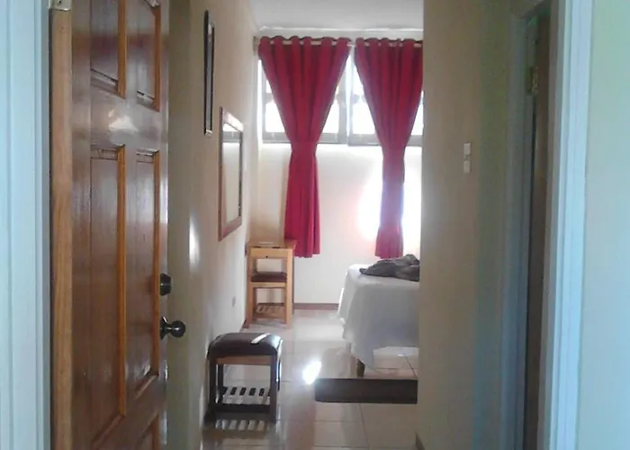 Bed & Breakfast Sea Shell Palms,